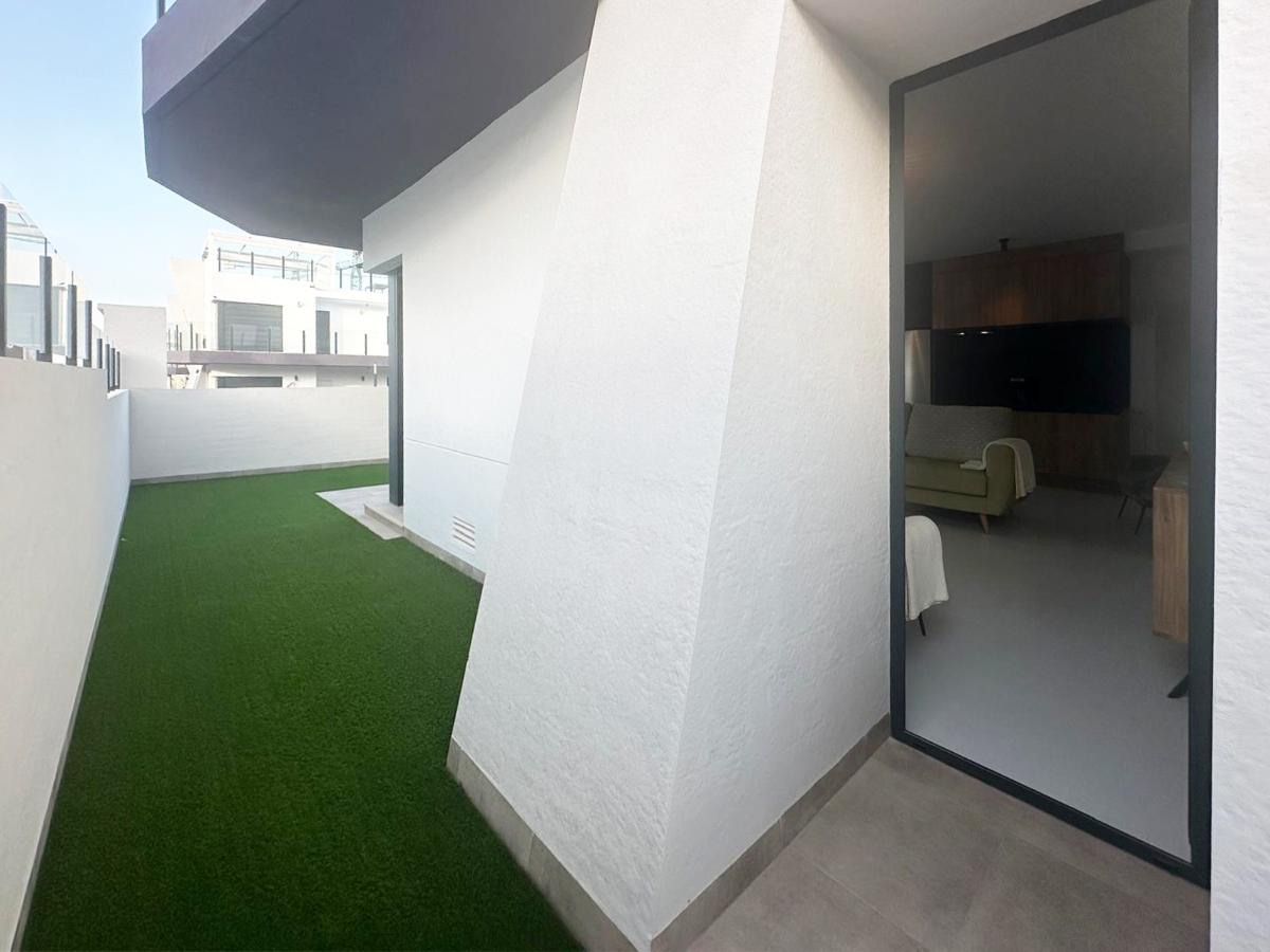 Apartment à San Miguel de Salinas, Alicante, Espagne 3 chambres, 94 m2 No. 112901