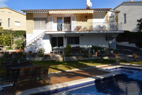 Talo Cunit, Tarragona, Espanja 5 makuuhuonetta, 250 m2 No. 22967