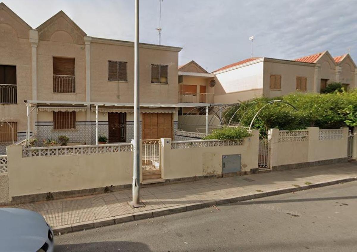 House à Santa Pola, Alicante, Espagne 3 chambres, 98 m2 No. 97054