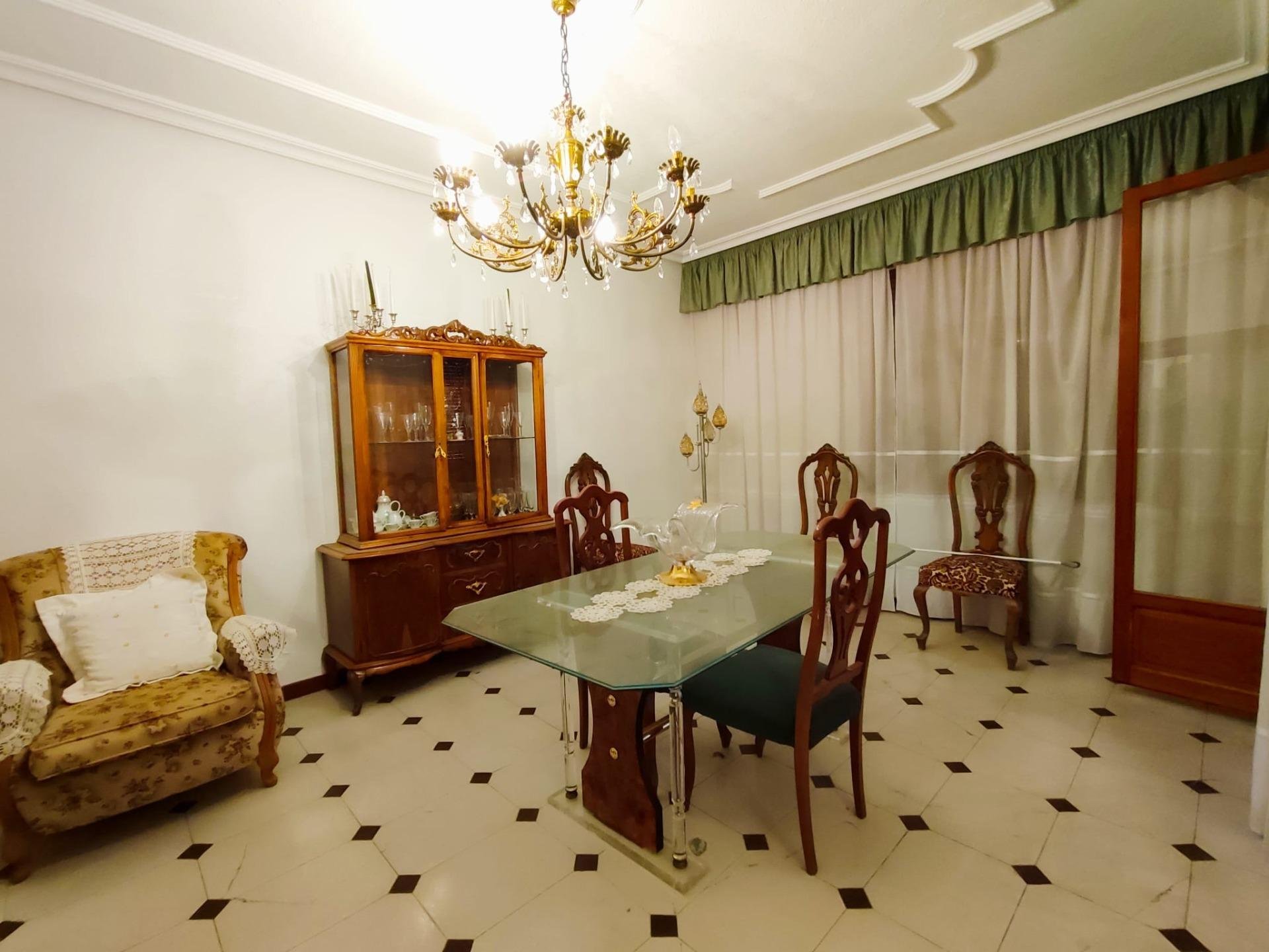 House in Orihuela, Alicante, Spanien 5 Schlafzimmer, 1650 m2 Nr. 93155