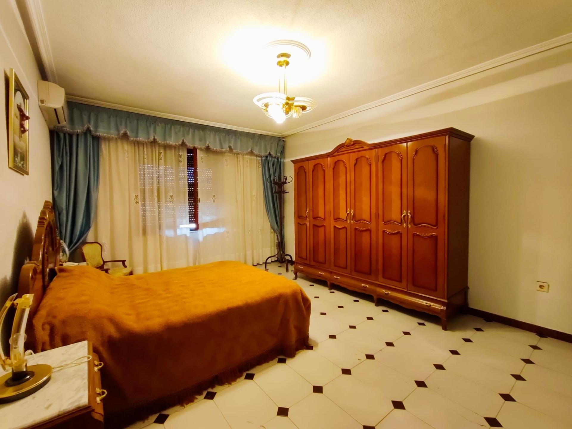 House in Orihuela, Alicante, Spanien 5 Schlafzimmer, 1650 m2 Nr. 93155