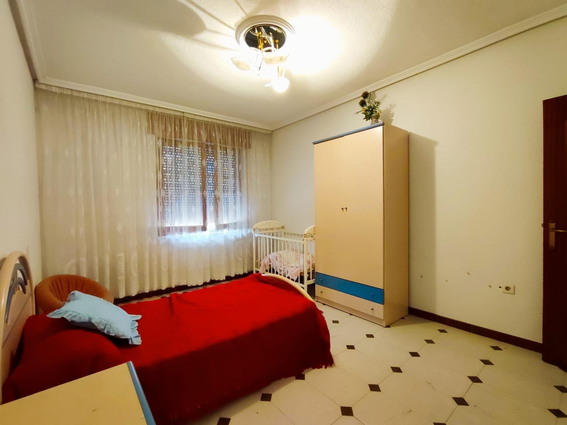 House in Orihuela, Alicante, Spanien 5 Schlafzimmer, 1650 m2 Nr. 93155
