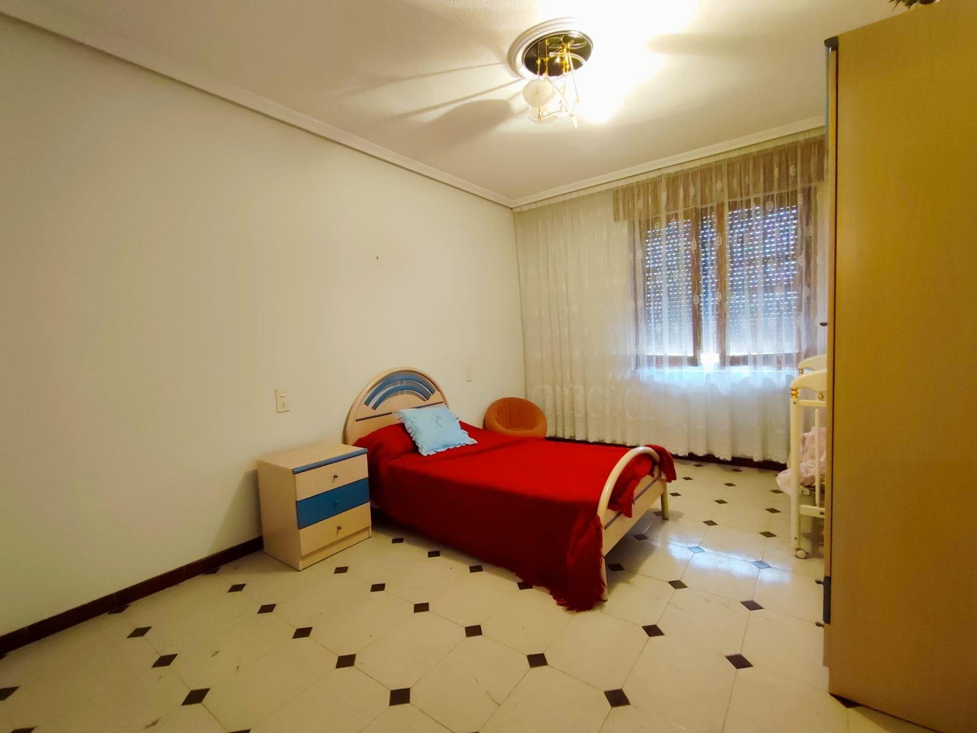 House in Orihuela, Alicante, Spanien 5 Schlafzimmer, 1650 m2 Nr. 93155