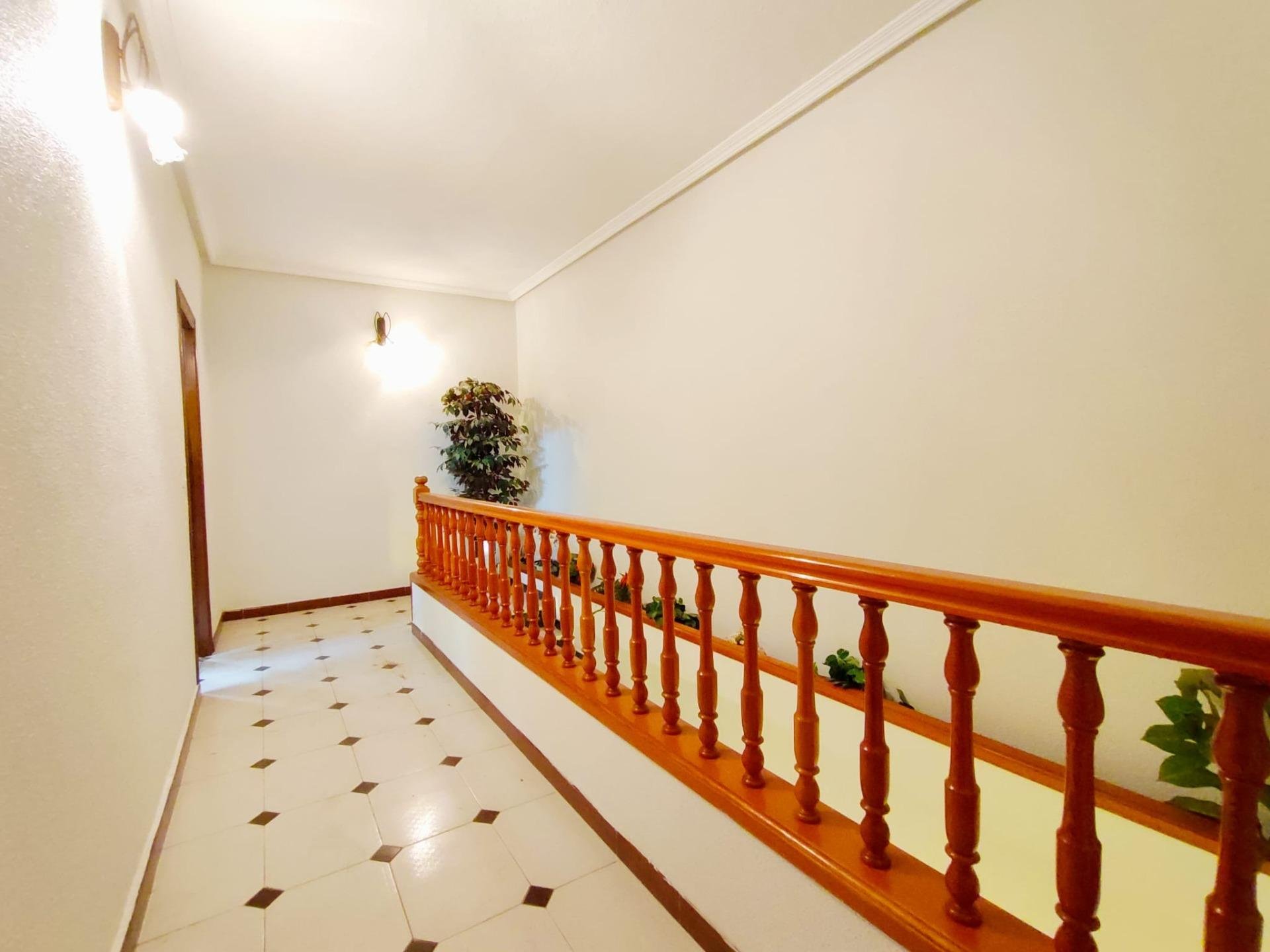 House in Orihuela, Alicante, Spanien 5 Schlafzimmer, 1650 m2 Nr. 93155