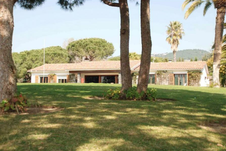 Māja Sant Vicenc De Montalt, Barcelona, Spānijā 4 istabas, 300 m2 Nr. 22437