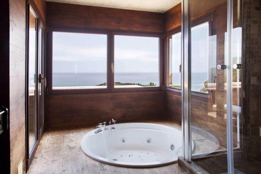 Dom w Sant Pol de Mar, Barcelona, Hiszpania 4 sypialnie, 641 mkw. nr 22485