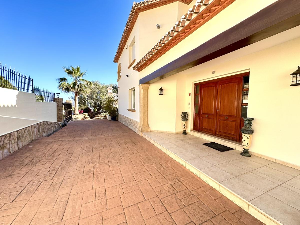 Villa in Javea, Alicante, Spanien 6 Schlafzimmer, 350 m2 Nr. 113094
