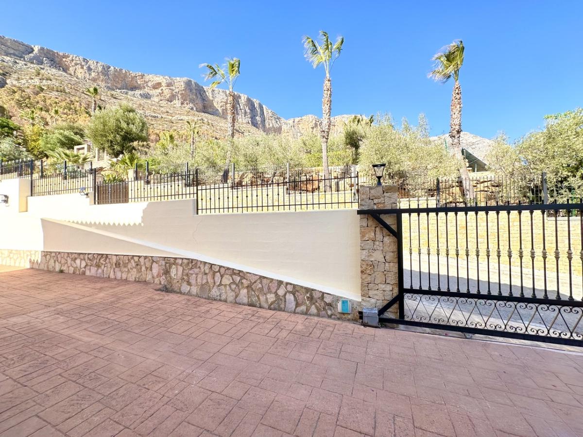 Villa in Javea, Alicante, Spanien 6 Schlafzimmer, 350 m2 Nr. 113094
