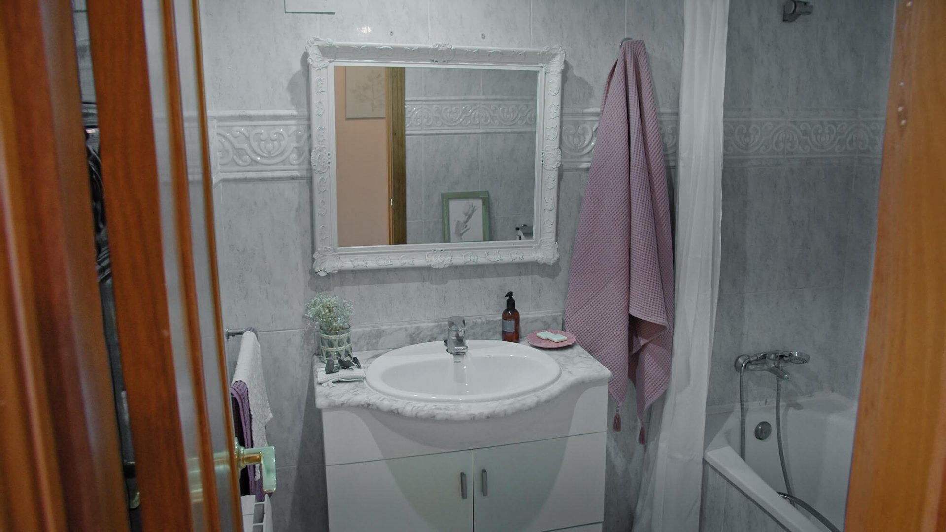 Huoneisto Valencia, Espanja 3 makuuhuonetta, 146 m2 No. 96400