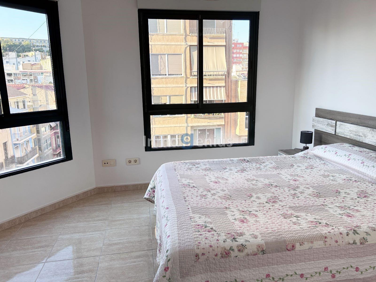 Dzīvoklis Alicante, Spānijā 3 istabas, 84 m2 Nr. 81566