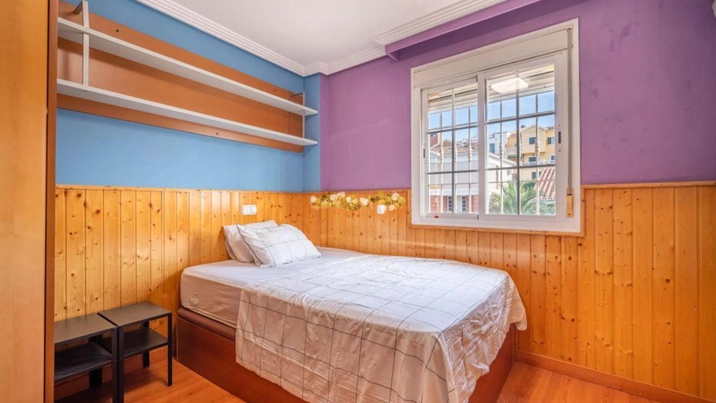 Talo Malaga, Espanja 5 makuuhuonetta, 313 m2 No. 113650
