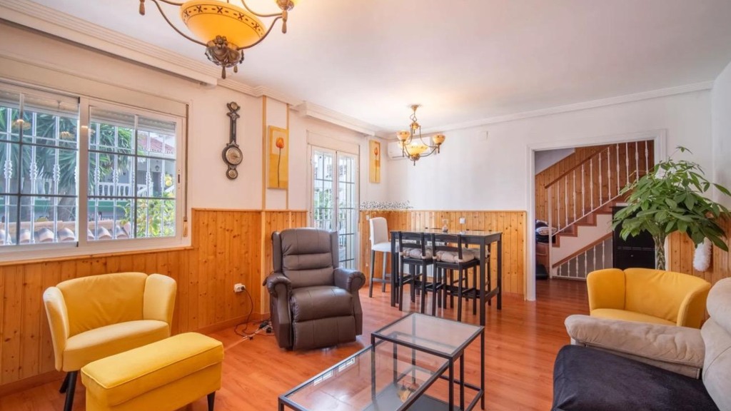 Talo Malaga, Espanja 5 makuuhuonetta, 313 m2 No. 113650