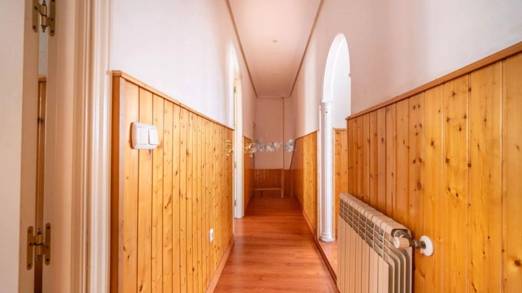 Talo Malaga, Espanja 5 makuuhuonetta, 313 m2 No. 113650