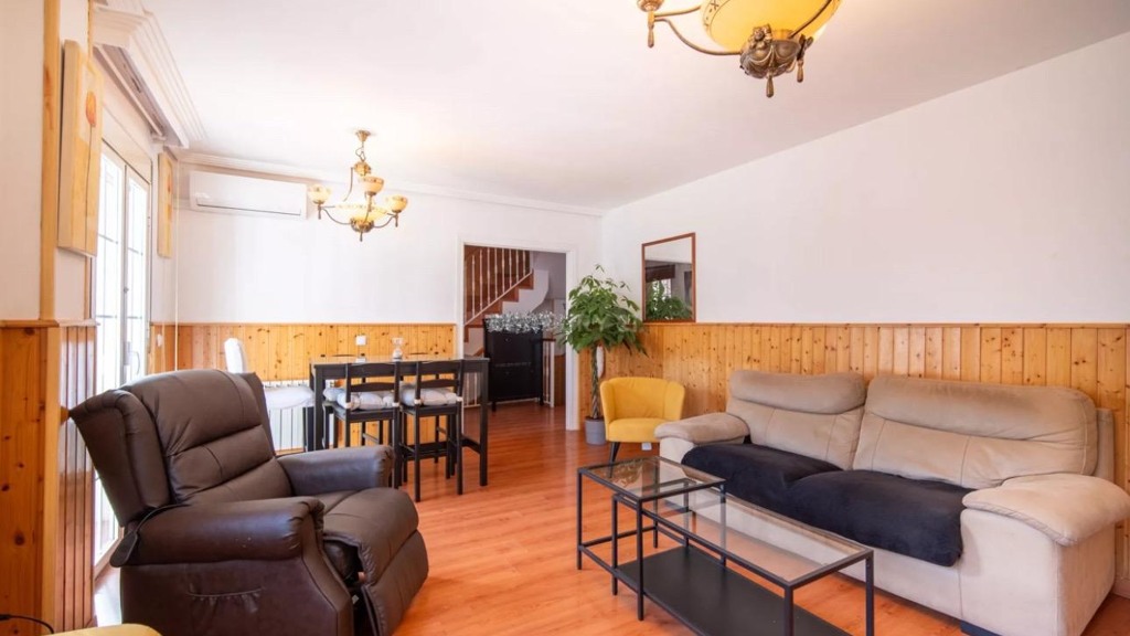 Talo Malaga, Espanja 5 makuuhuonetta, 313 m2 No. 113650