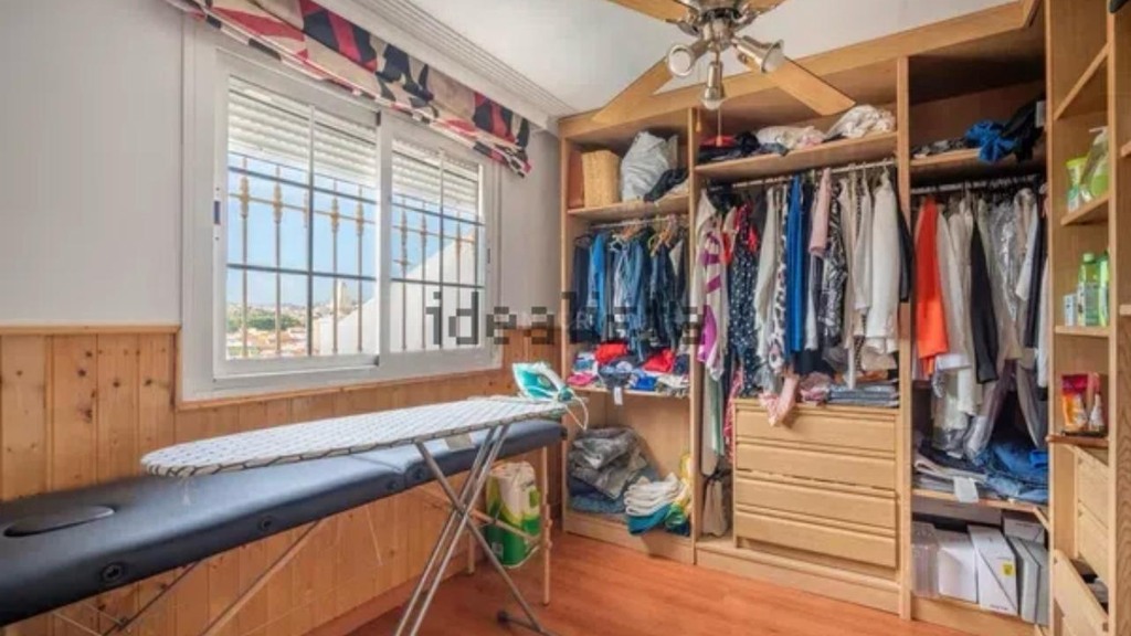 Talo Malaga, Espanja 5 makuuhuonetta, 313 m2 No. 113650