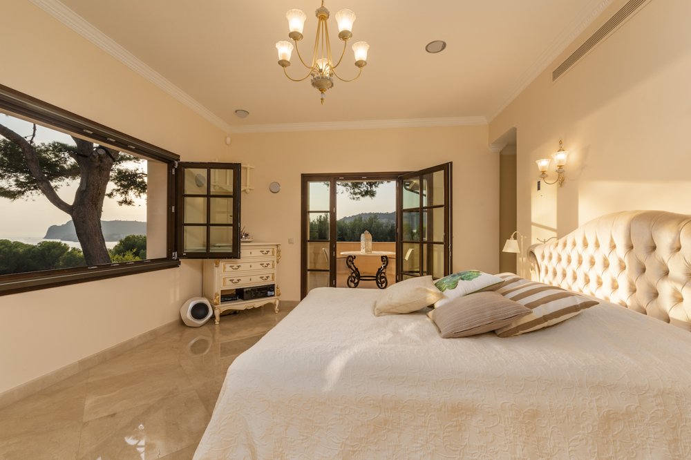 Villa in Peguera, Mallorca, Spain 6 bedrooms, 867 sq.m. No. 109904