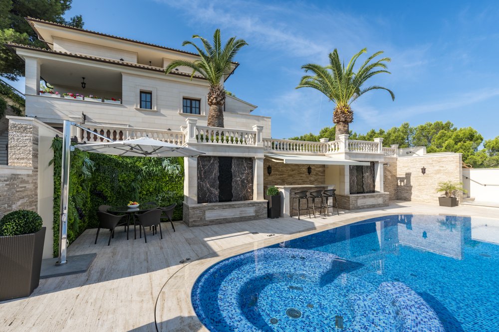 Villa in Peguera, Mallorca, Spain 6 bedrooms, 867 sq.m. No. 109904