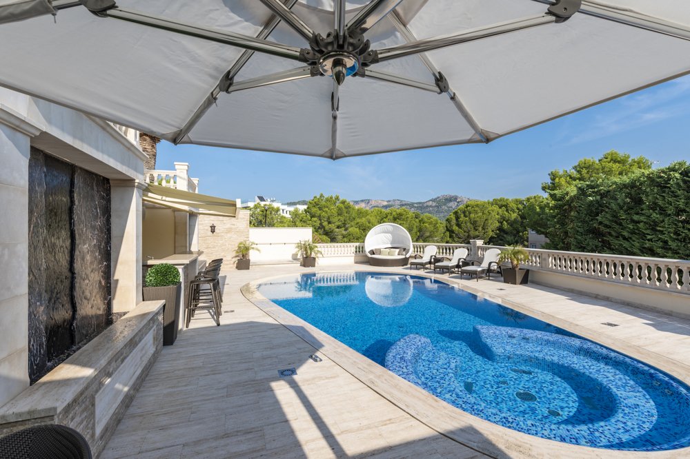 Villa in Peguera, Mallorca, Spain 6 bedrooms, 867 sq.m. No. 109904