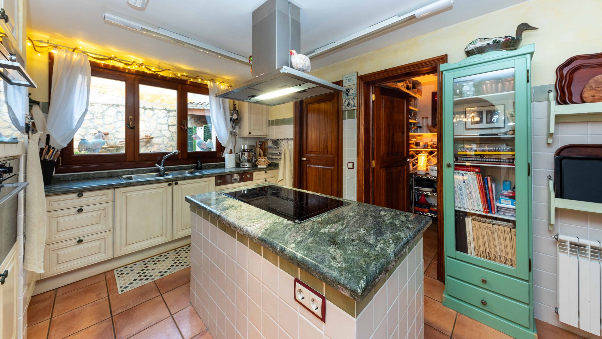 Villa en Bendinat, Mallorca, España 7 dormitorios, 546 m2 No. 111891