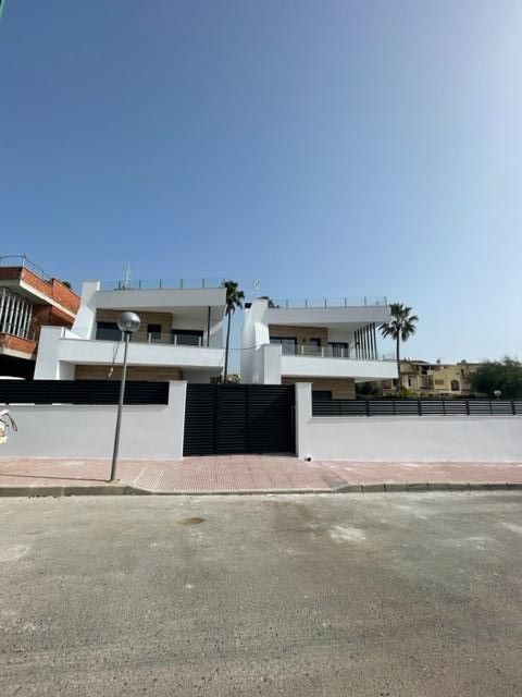 Villa in San Miguel de Salinas, Alicante, Spain 3 bedrooms, 154 sq.m. No. 95969