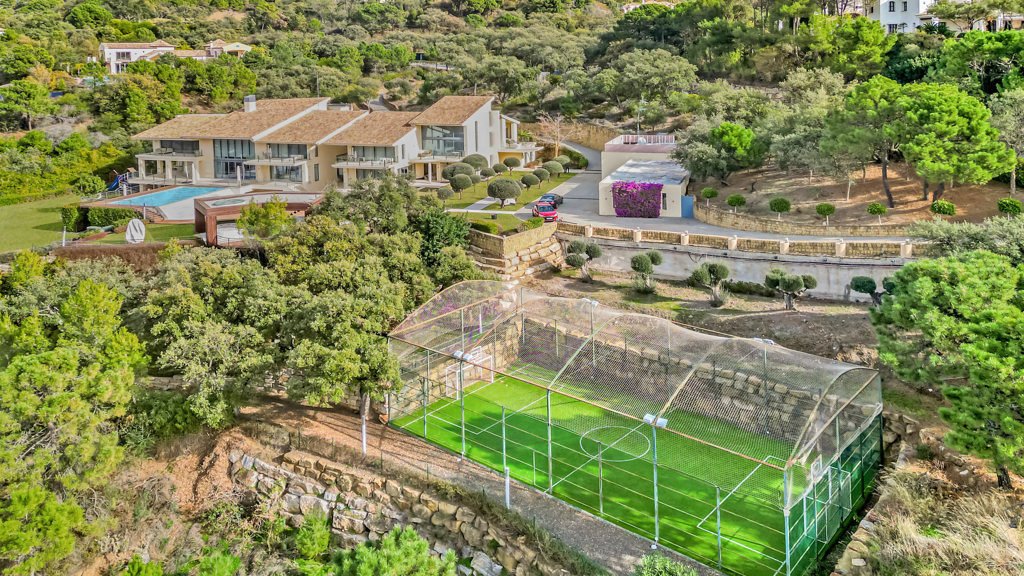 Villa i Benahavis, Malaga, Spanien 9 sovrum, 1306 kvm. Nr. 91895