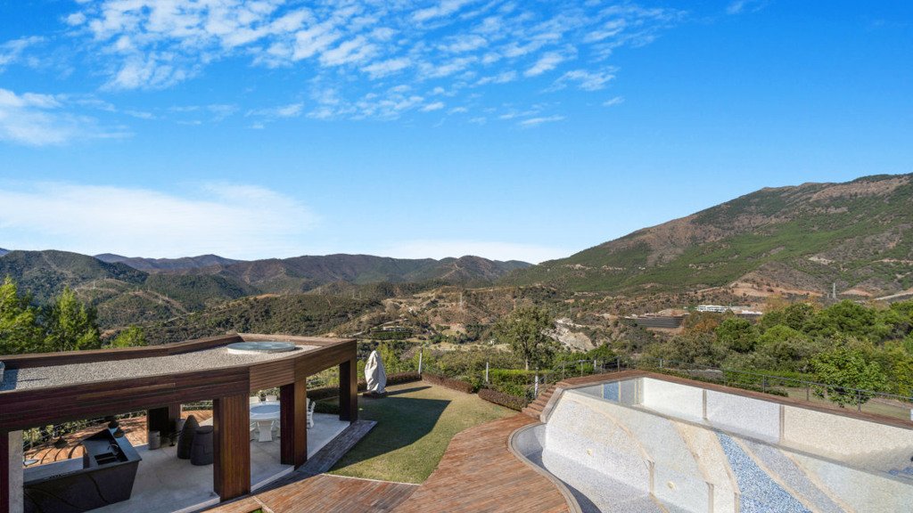 Villa i Benahavis, Malaga, Spanien 9 sovrum, 1306 kvm. Nr. 91895