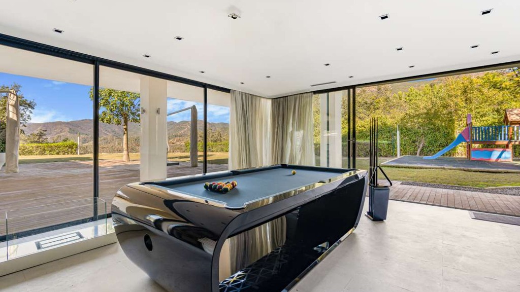 Villa i Benahavis, Malaga, Spanien 9 sovrum, 1306 kvm. Nr. 91895