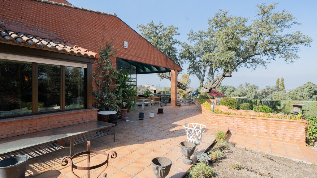 Villa à Madrid, Espagne 6 chambres, 653 m2 No. 107813