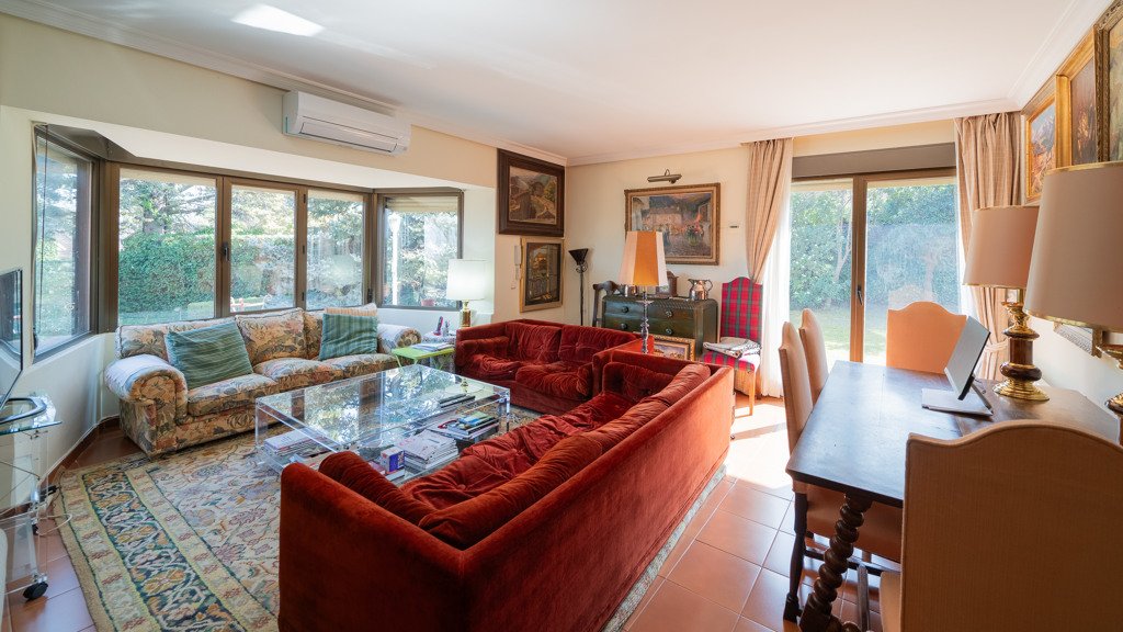 Villa à Madrid, Espagne 6 chambres, 653 m2 No. 107813