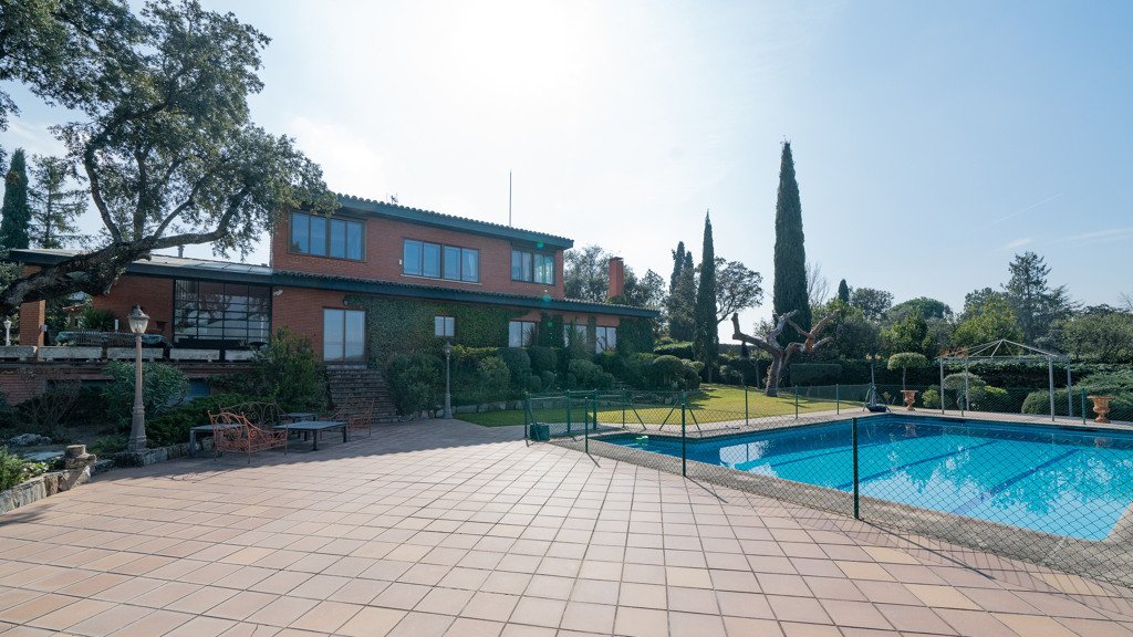 Villa à Madrid, Espagne 6 chambres, 653 m2 No. 107813