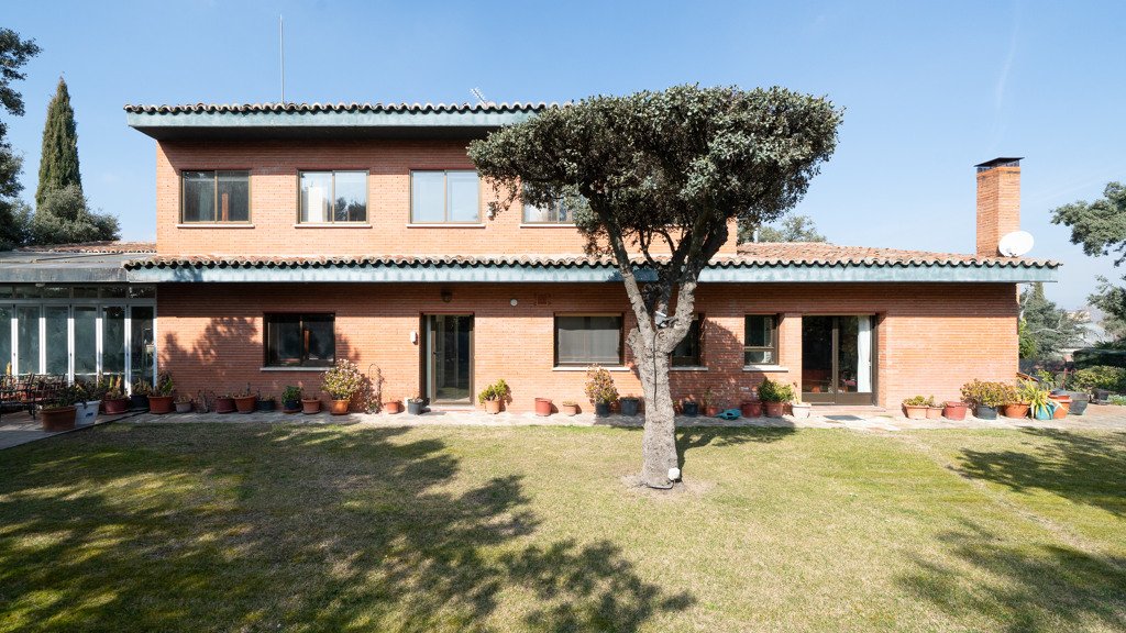 Villa à Madrid, Espagne 6 chambres, 653 m2 No. 107813