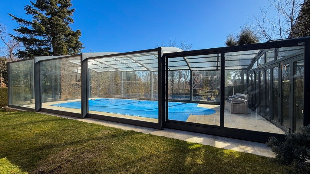 Huvila Navacerrada, Madrid, Espanja 4 makuuhuonetta, 250 m2 No. 107810