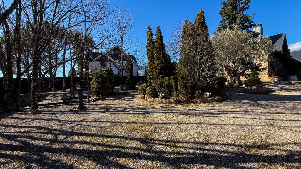 Huvila Navacerrada, Madrid, Espanja 4 makuuhuonetta, 250 m2 No. 107810