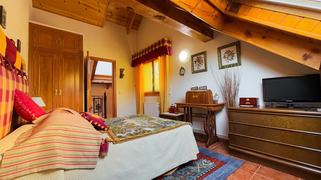 Huvila Navacerrada, Madrid, Espanja 4 makuuhuonetta, 250 m2 No. 107810