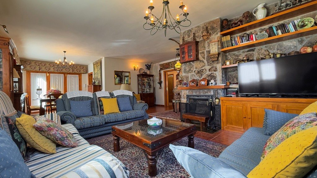 Huvila Navacerrada, Madrid, Espanja 4 makuuhuonetta, 250 m2 No. 107810