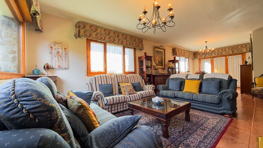 Huvila Navacerrada, Madrid, Espanja 4 makuuhuonetta, 250 m2 No. 107810