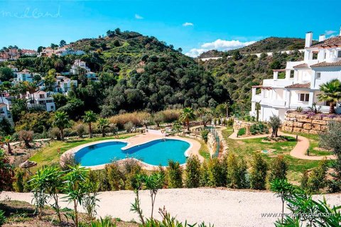 Apartment in Nueva Andalucia, Malaga, Spain 2 bedrooms, 104 sq.m. No. 105069