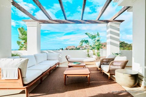 Wohnung in Nueva Andalucia, Malaga, Spanien 2 Schlafzimmer, 105 m2 Nr. 105077