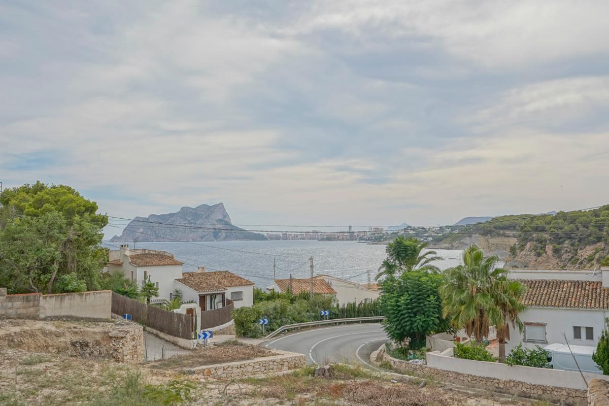 Villa in Benissa, Alicante, Spain 4 bedrooms, 358 sq.m. No. 82565
