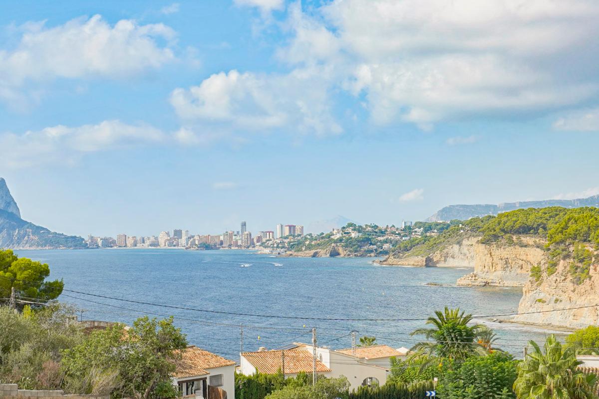 Villa in Benissa, Alicante, Spain 4 bedrooms, 358 sq.m. No. 82565