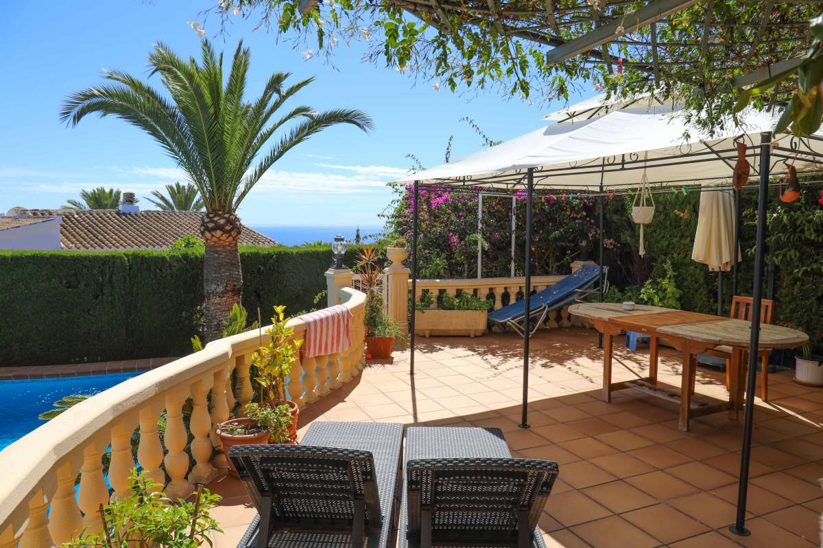 Villa in Javea, Alicante, Spain 5 bedrooms, 410 sq.m. No. 118031