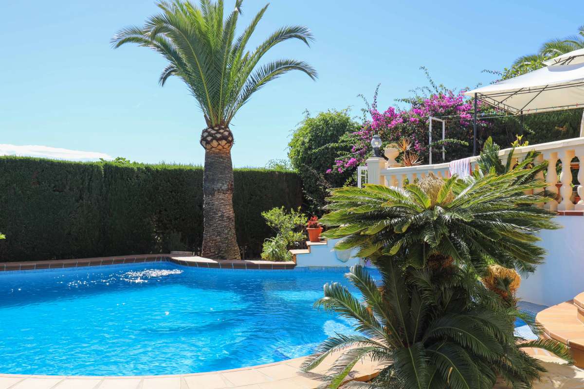 Villa in Javea, Alicante, Spain 5 bedrooms, 410 sq.m. No. 118031