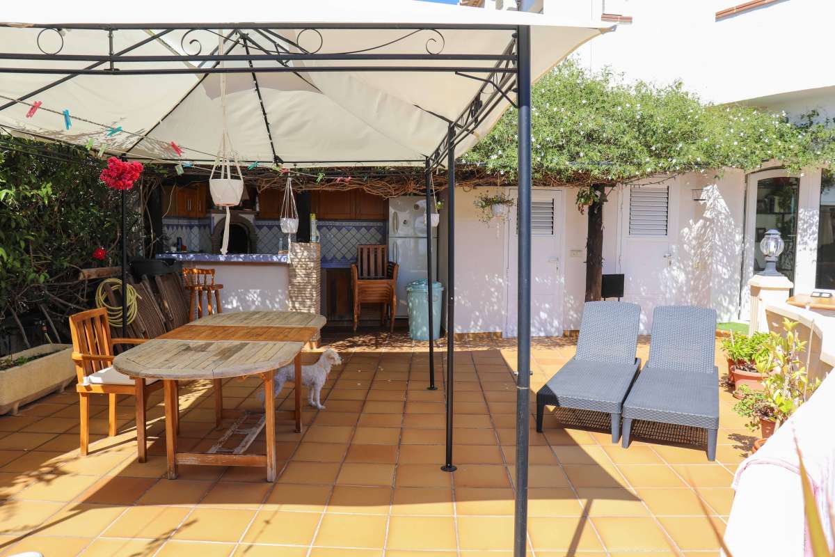 Villa in Javea, Alicante, Spain 5 bedrooms, 410 sq.m. No. 118031