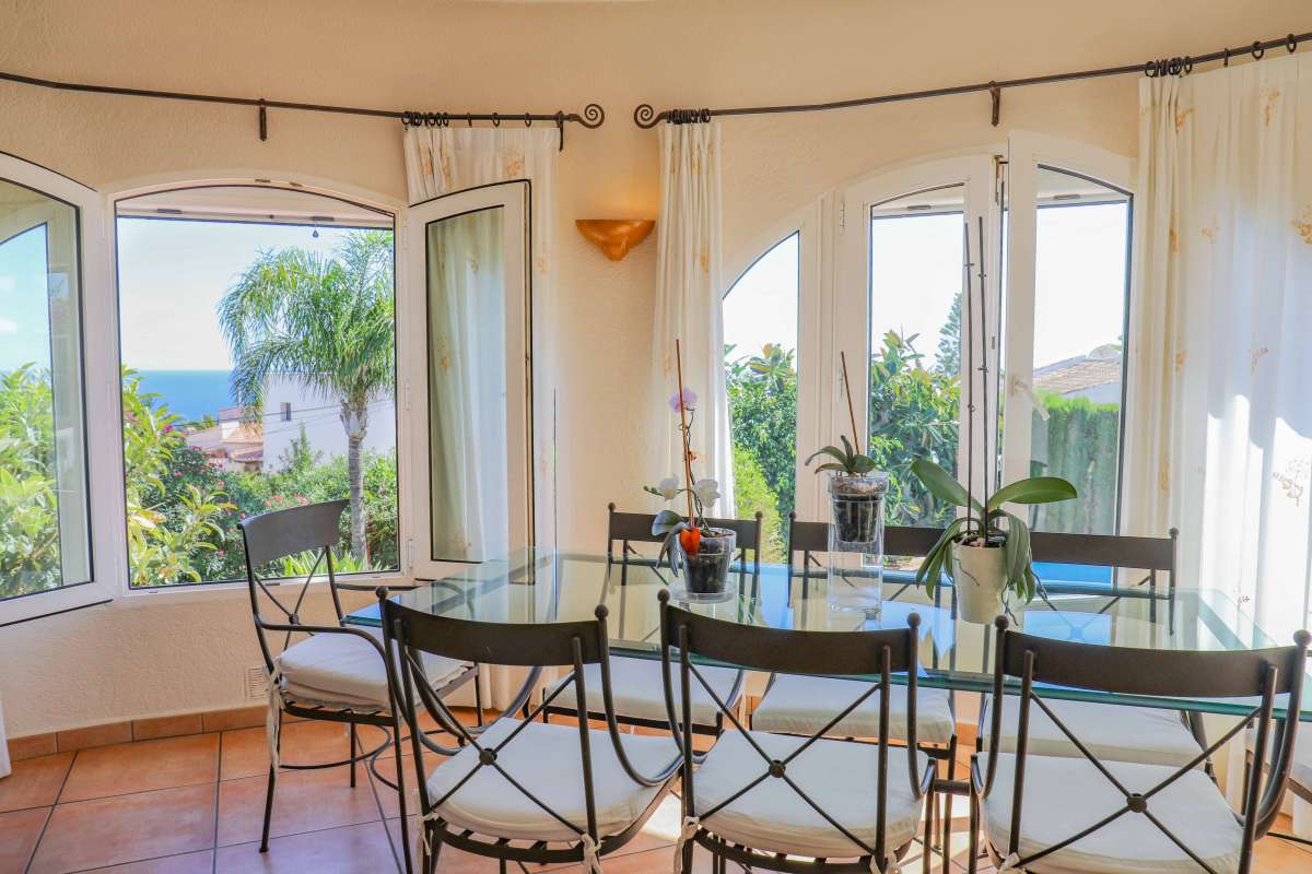 Villa in Javea, Alicante, Spain 5 bedrooms, 410 sq.m. No. 118031