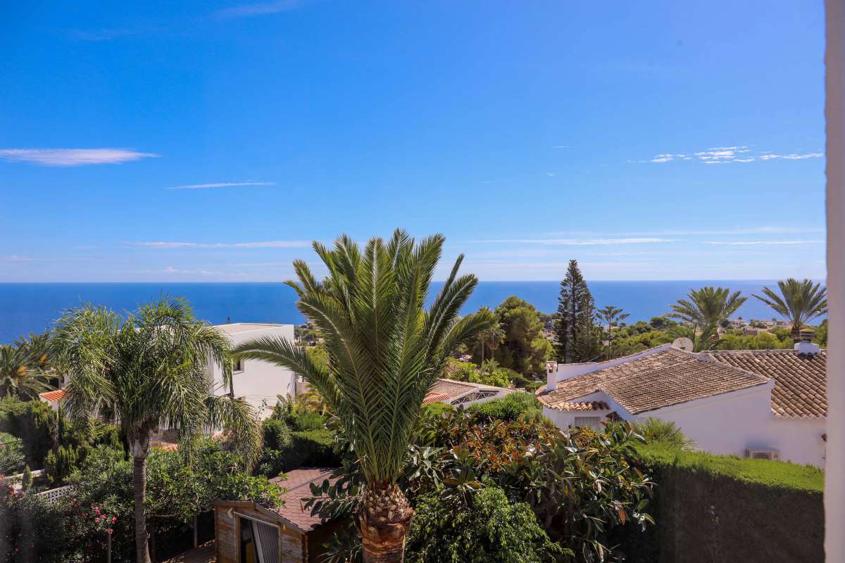 Villa in Javea, Alicante, Spain 5 bedrooms, 410 sq.m. No. 118031