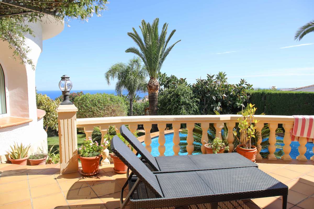 Villa in Javea, Alicante, Spain 5 bedrooms, 410 sq.m. No. 118031