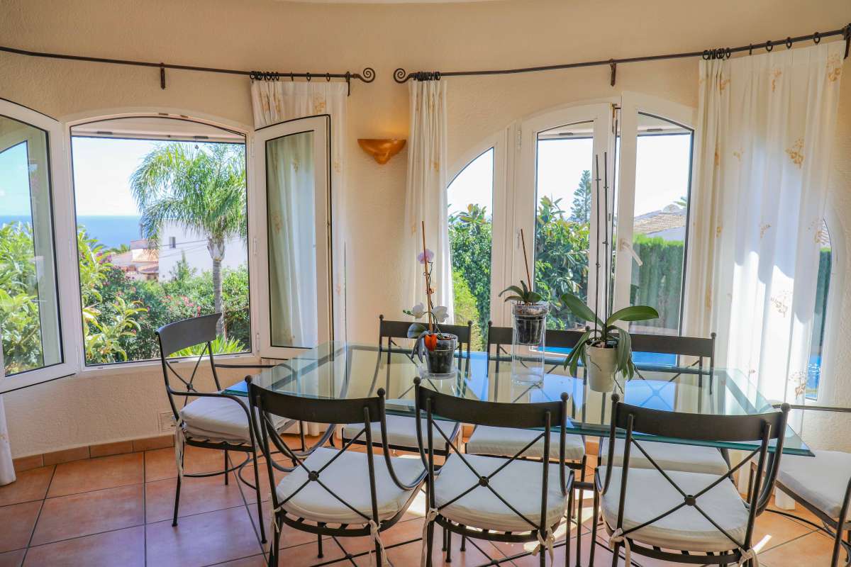 Villa in Javea, Alicante, Spain 5 bedrooms, 410 sq.m. No. 118031