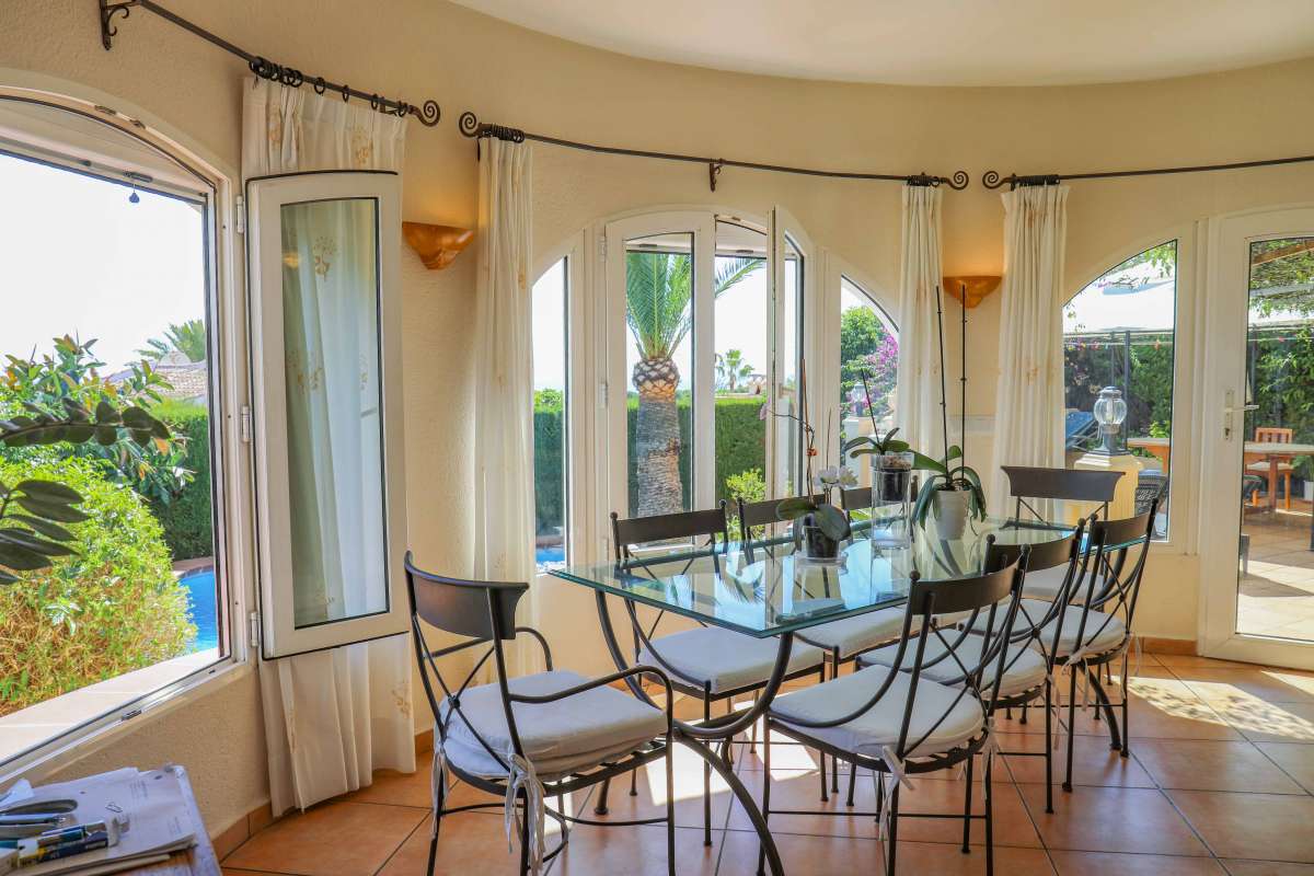 Villa in Javea, Alicante, Spain 5 bedrooms, 410 sq.m. No. 118031