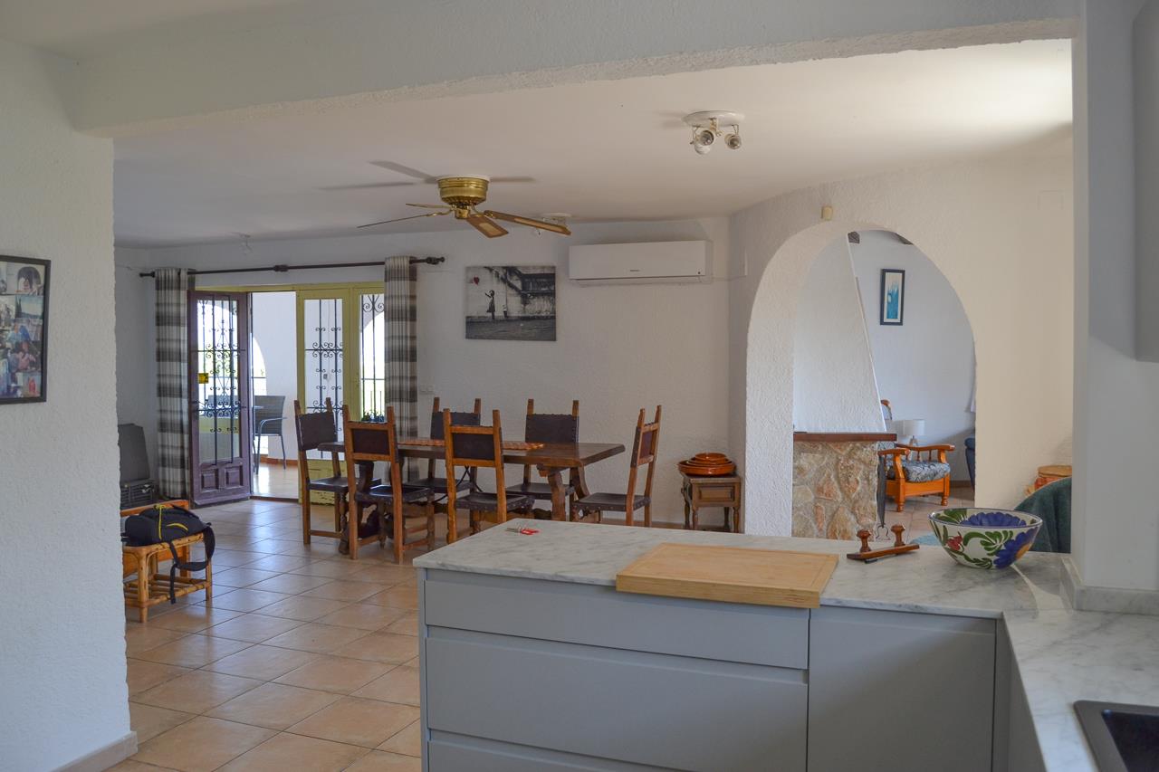 Villa in Pedreguer, Alicante, Spain 6 bedrooms, 288 sq.m. No. 116338
