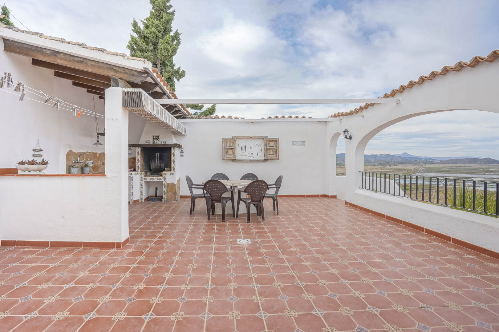Villa in Pego, Alicante, Spain 5 bedrooms, 307 sq.m. No. 93137